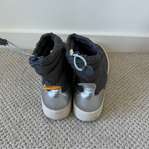 Oncept Lima Boots in Anthracite Gray - Picture 4 of 9